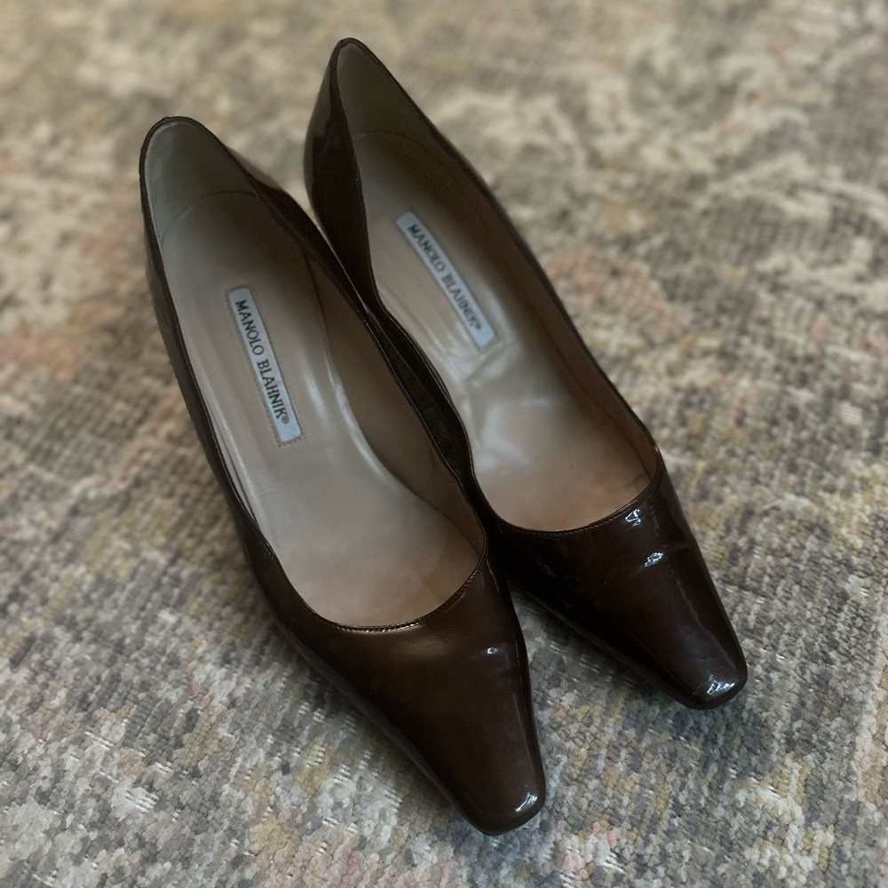 Manolo Blahnik Vintage Cache Square Toe Brown Patent Leather Block Heels Size 39